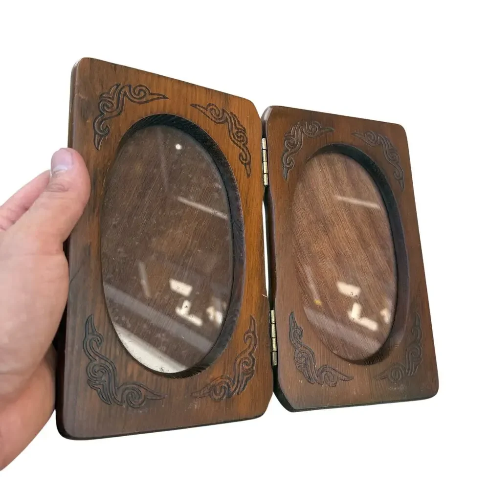 Vintage Carved Wood Dual Bi-Fold Picture Frame Double Oval Window Granny Core